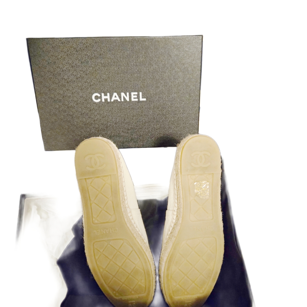Chanel Women's Cream and Black Canvas CC Espadrilles, Like New - Picture 8 of 8